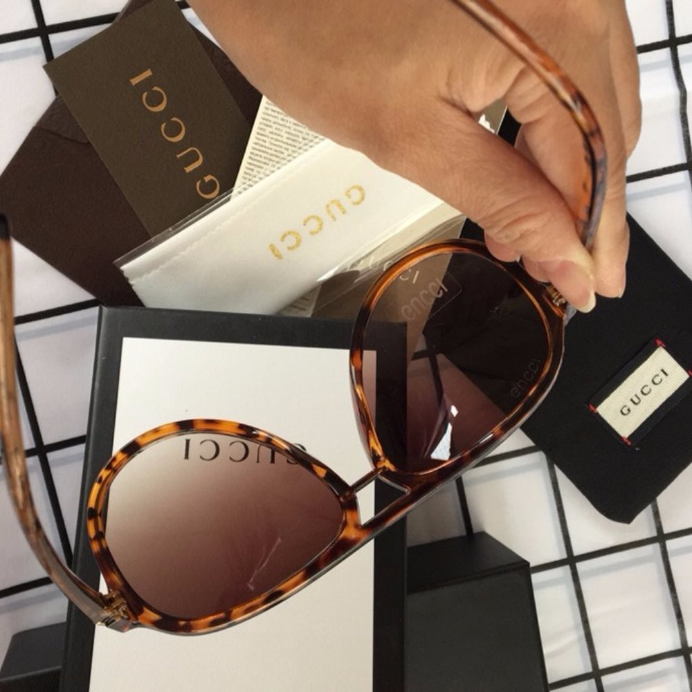 Womens Gucci Brown Sunglasses GU0015 - Picture 4 of 9